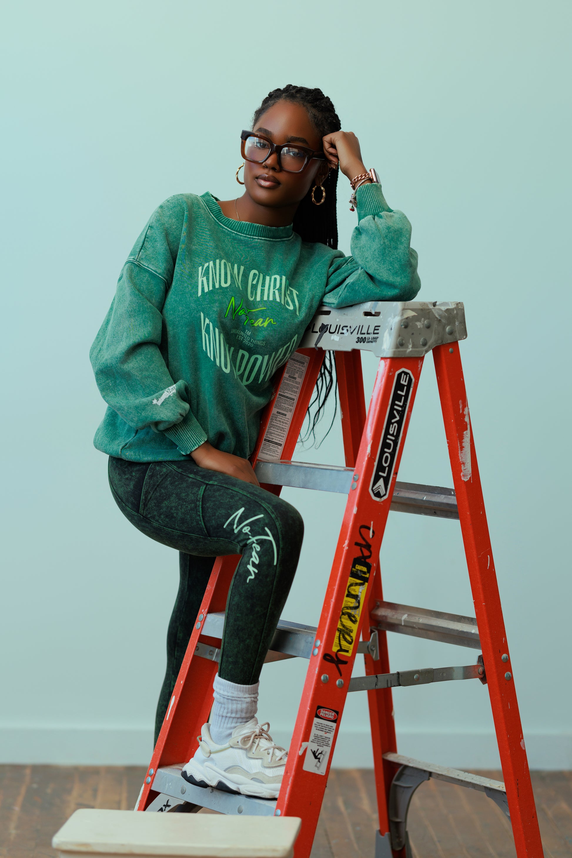 Know Christ Sweatshirt/ Leggings Set - Undaunted Things