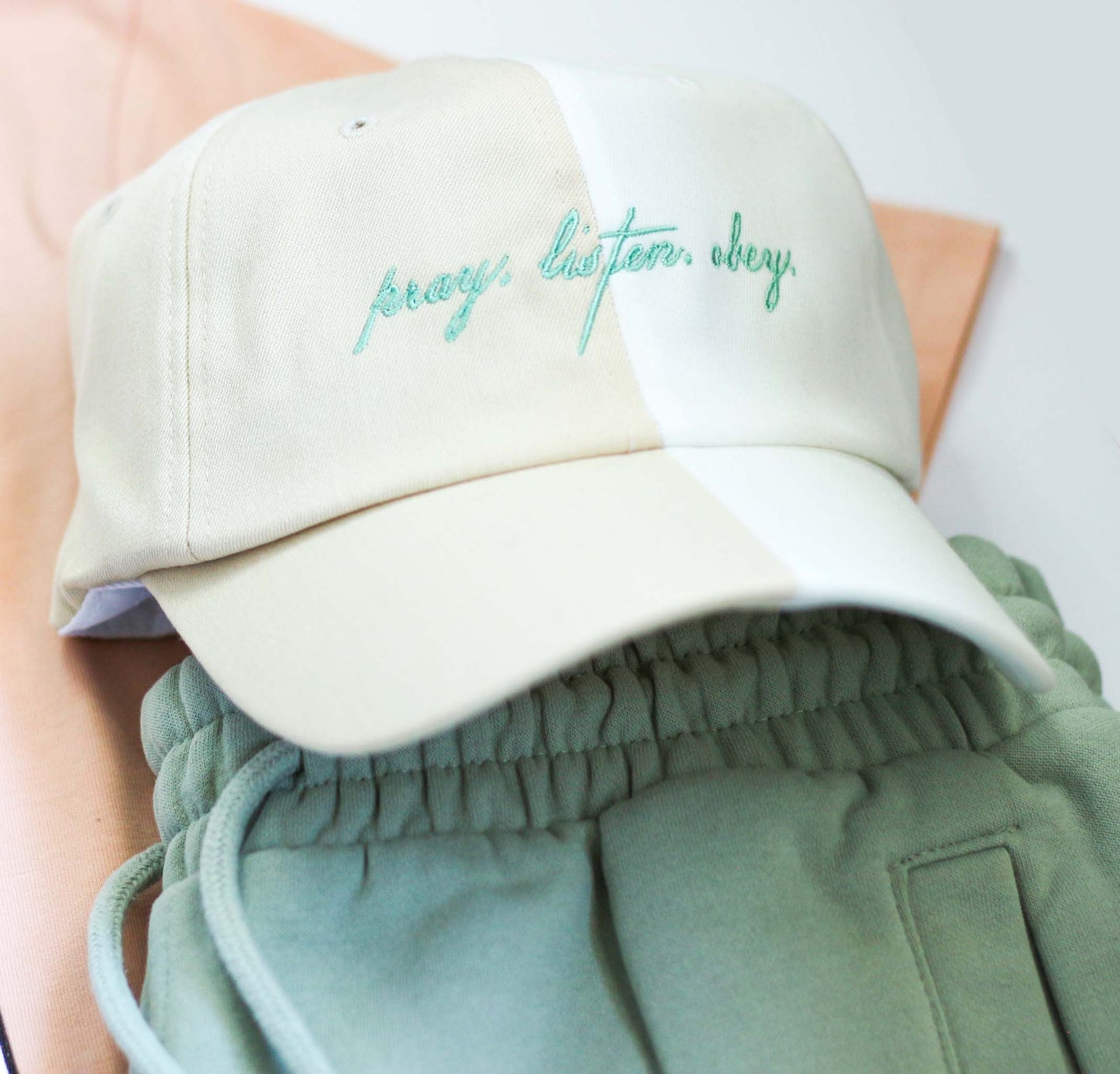 Pray Cursive Strapback- Two Tone - Undaunted Things
