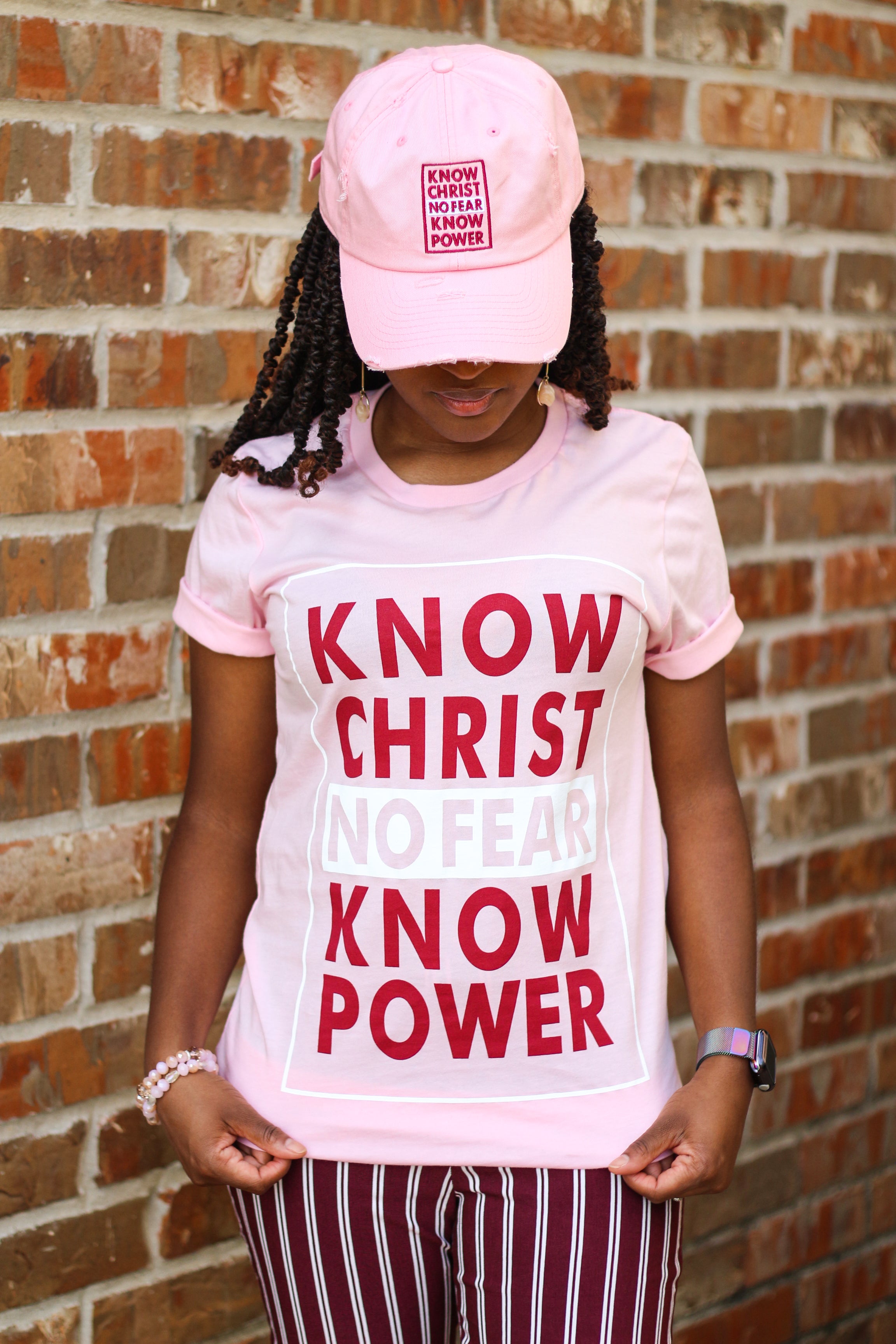 Know Christ Tee- Pink Solid - Undaunted Things